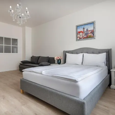 Apartment Serenity And Prague